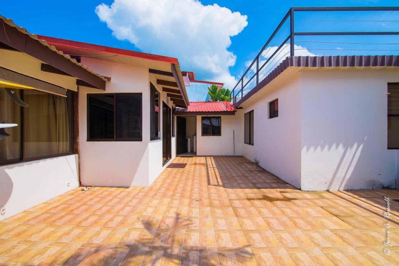 Luxurious Hideaway With Pool And Rooftop Deck Jaco Exterior photo